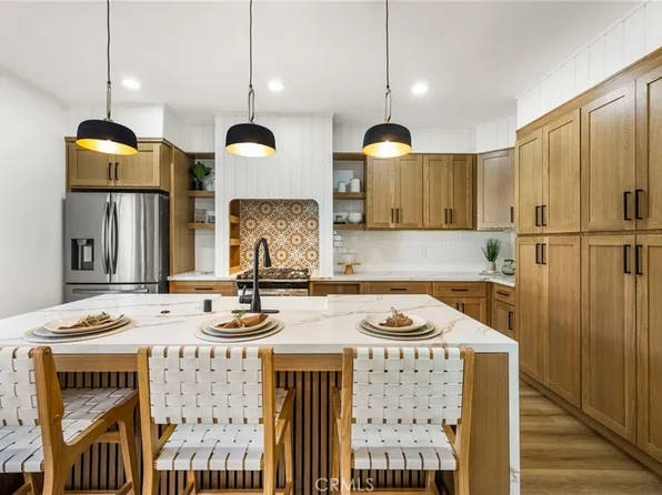 2536 Ladoga Ave, Long Beach, CA 90815