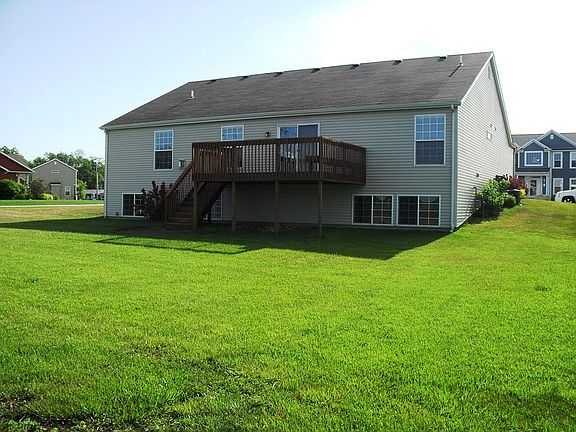 3rd image of 901 Dashwood Ct