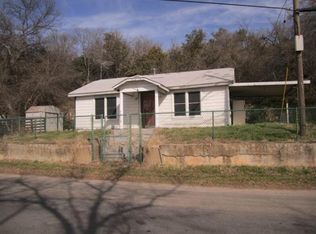 9408 Waterline Dr, Fort Worth, TX 76135
