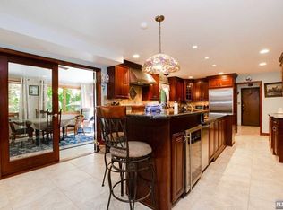 56 Cheshire Ln, Ringwood, NJ 07456