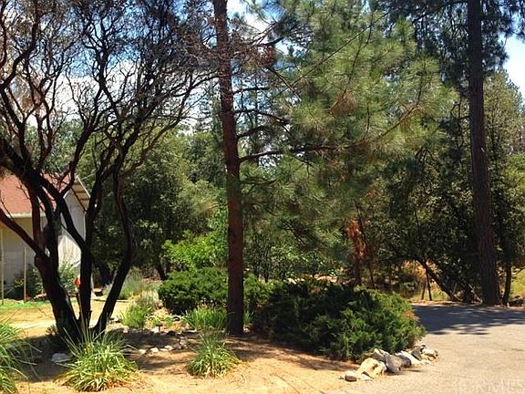 4th image of 5894 Meadow Ln
