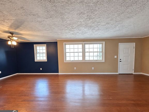 4th image of 505 Lewis Dr