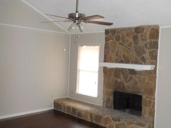 2nd image of 3824 Cagle Dr