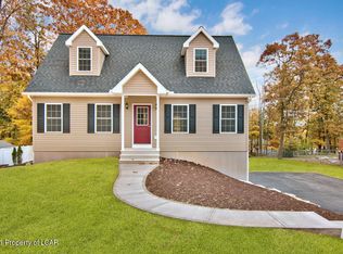 11 Bentwood Rd, Drums, PA 18222