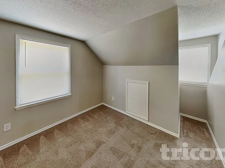 9033 Trailhead Ct — Photo 13