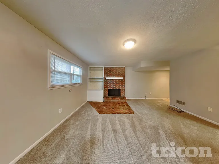 103 Valley Rd — Photo 17