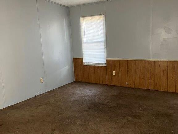 5th image of 1411 Pine Dr