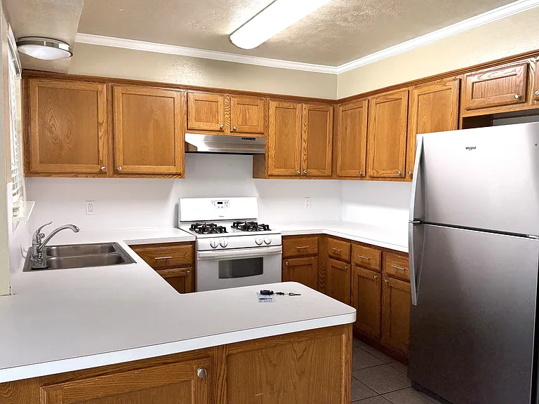 1505 Richland Ct N — Photo 18