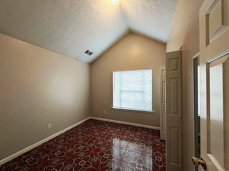 5410 Twin Lakes Dr — Photo 24