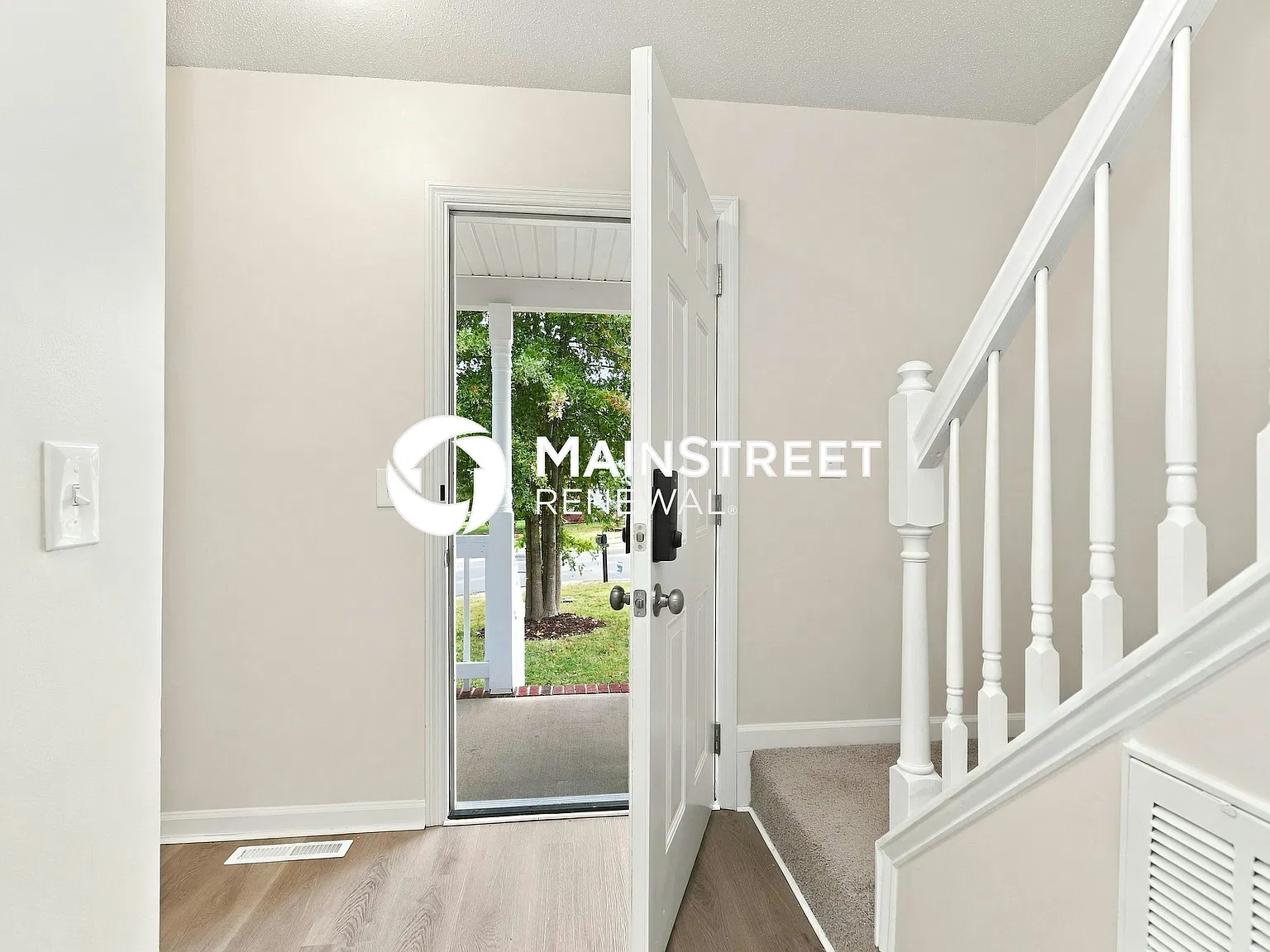 3001 Canterbury Park Ct — Photo 4