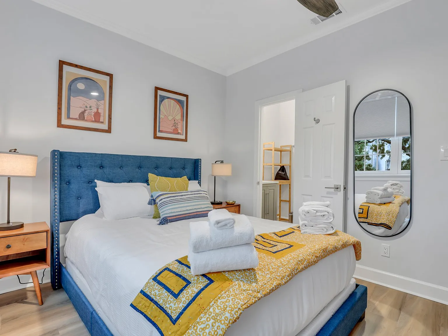 2 bed, 2.5 bath, 960 sqft, $4,000 — Photo 4
