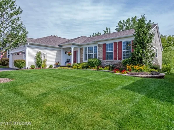 2826 Stoney Creek Dr, Elgin, IL 60124