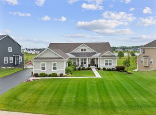 04N054 Norton Lake Dr, Saint Charles, IL 60175
