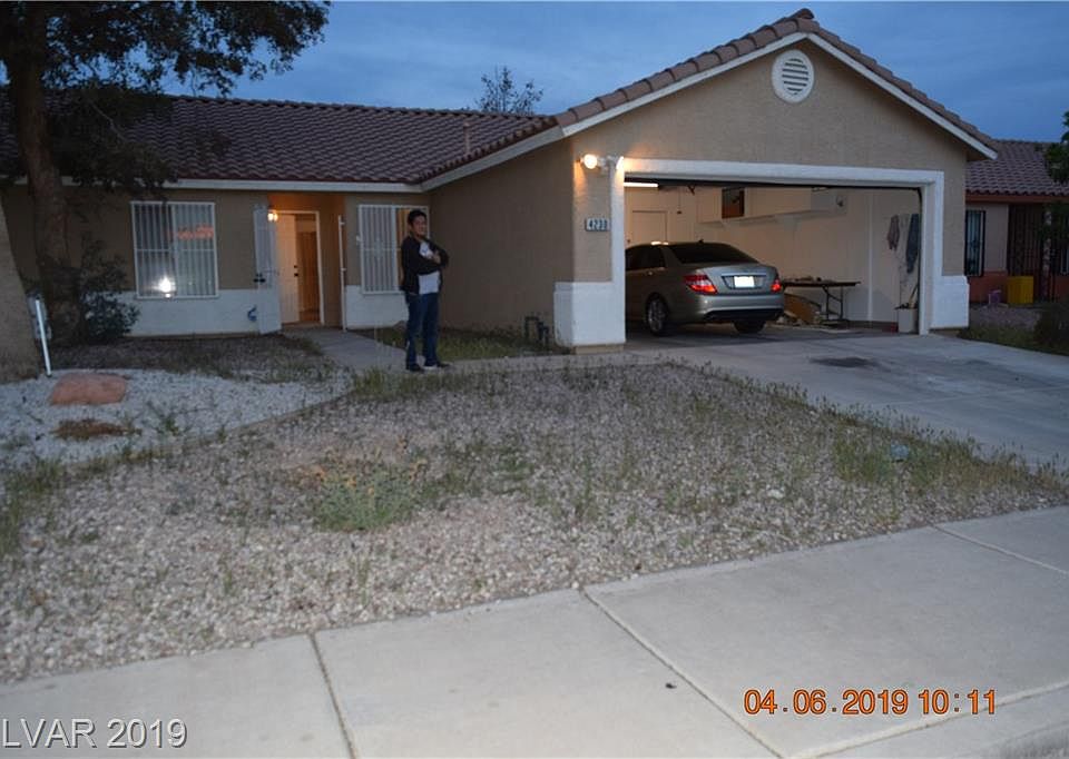 1st image of 4230 Carmine St