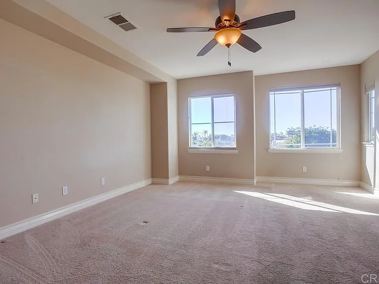 421 N Cedros Ave N — Photo 25