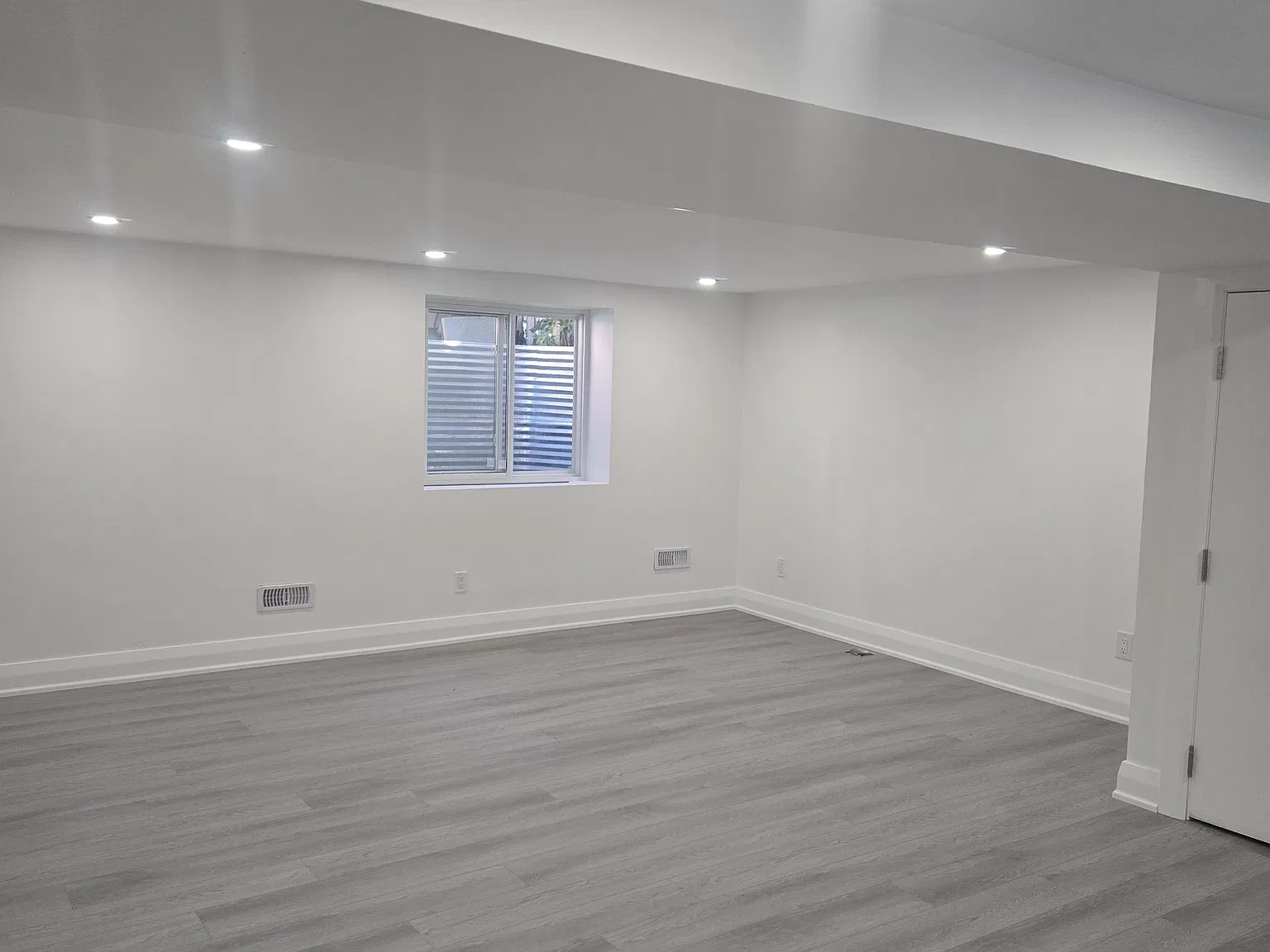 2 bed, $1,800 — Photo 3