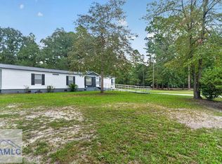 338 Whispering Pines Cir SE, Allenhurst, GA 31301