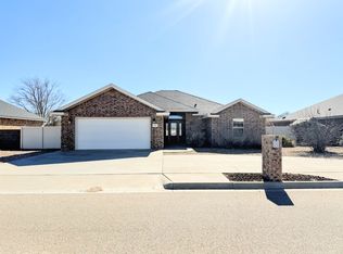 426 E University Dr, Portales, NM 88130