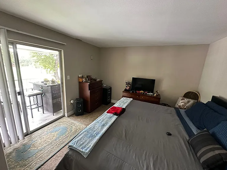 1830 Maravilla Ave #317 — Photo 8
