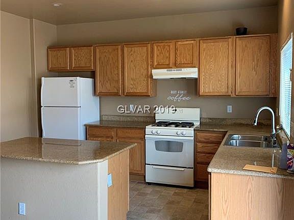 3rd image of 3404 Carolina Moon Ave