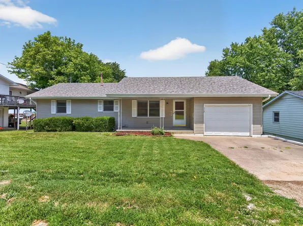 113 W Edgewood Street, Crane, MO 65633