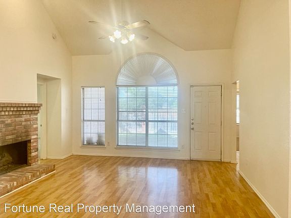 2nd image of 7901 Kern Ln
