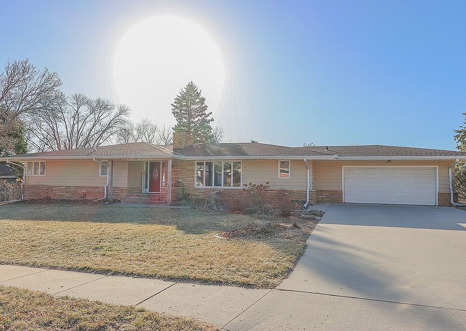 1st image of 202 Kayleen Dr