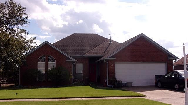 1st image of 332 Toni Dr