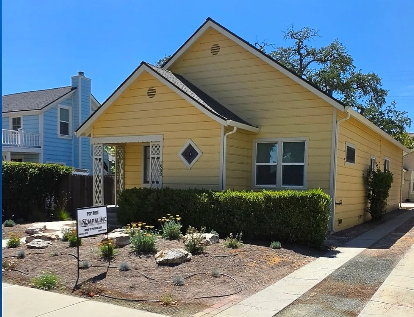 3 bedroom 2 bath home on Vine Street — Photo 1