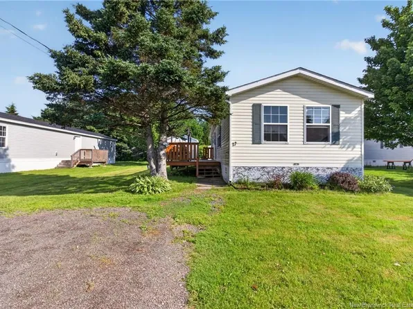 12 Kenshaw St, Moncton, NB E1H 1E7
