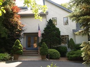 10 Fletcher Dr, Montville, NJ 07045