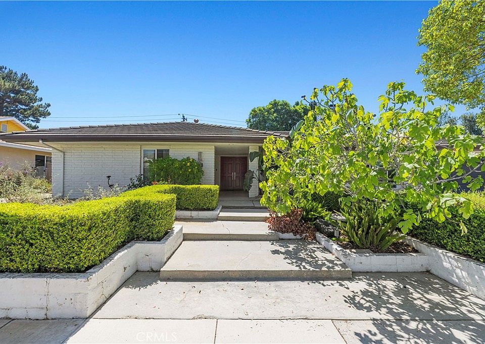 1st image of 1520 Rugby Cir