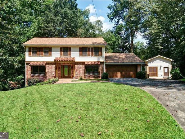 3621 Wood Valley Ct, Atlanta, GA 30319