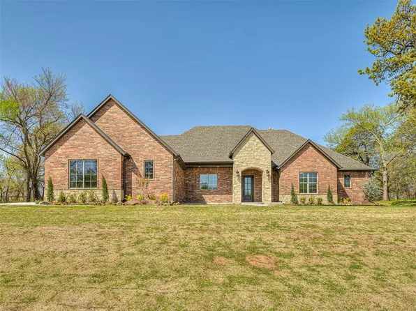 1055 Lucas Way, Newcastle, OK 73065