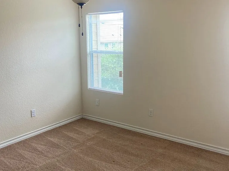 6335 Melanzane Ave — Photo 5