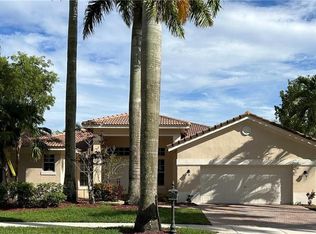 791 Regal Cove Rd, Weston, FL 33327