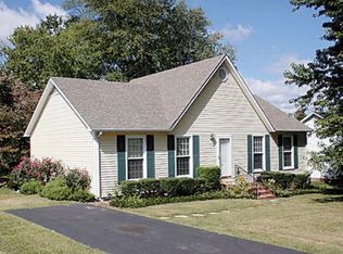 1145 Carol Ln, Cookeville, TN 38501