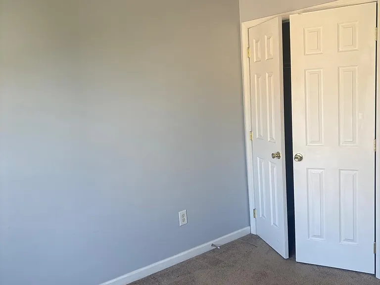 103 S Raphael Ct — Photo 18