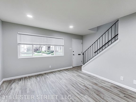 5th image of 975 Elgin St #B