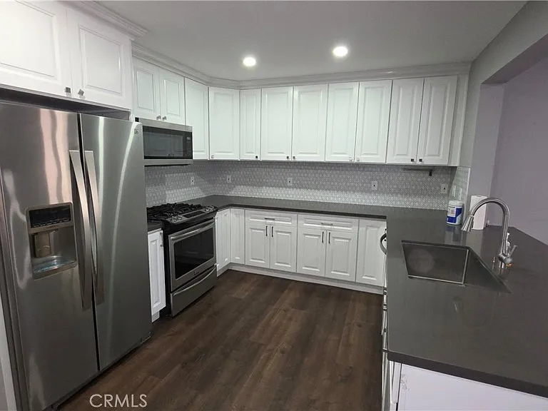 9840 Amsdell Ave — Photo 5