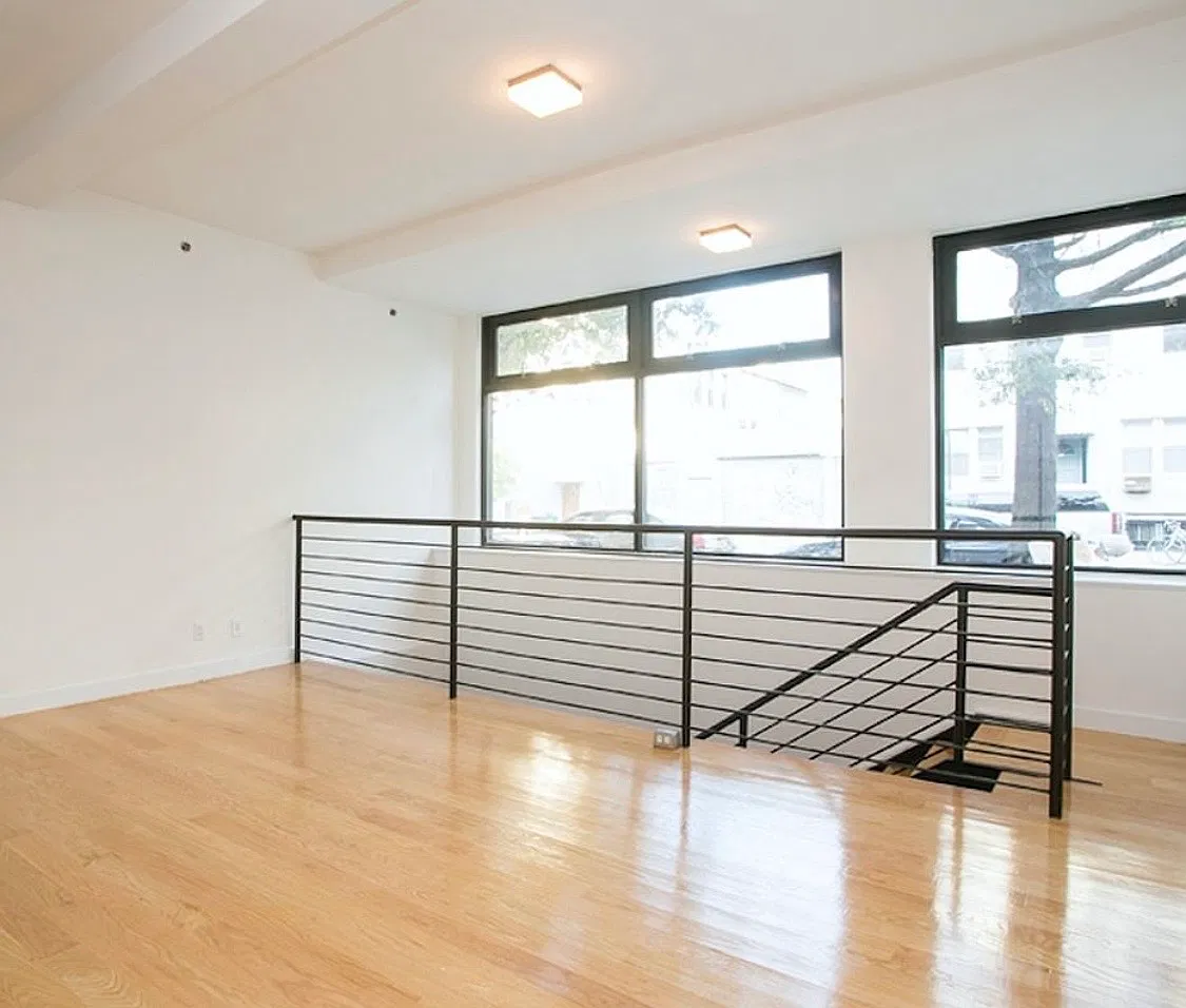 269 Kingsland Avenue — Photo 2