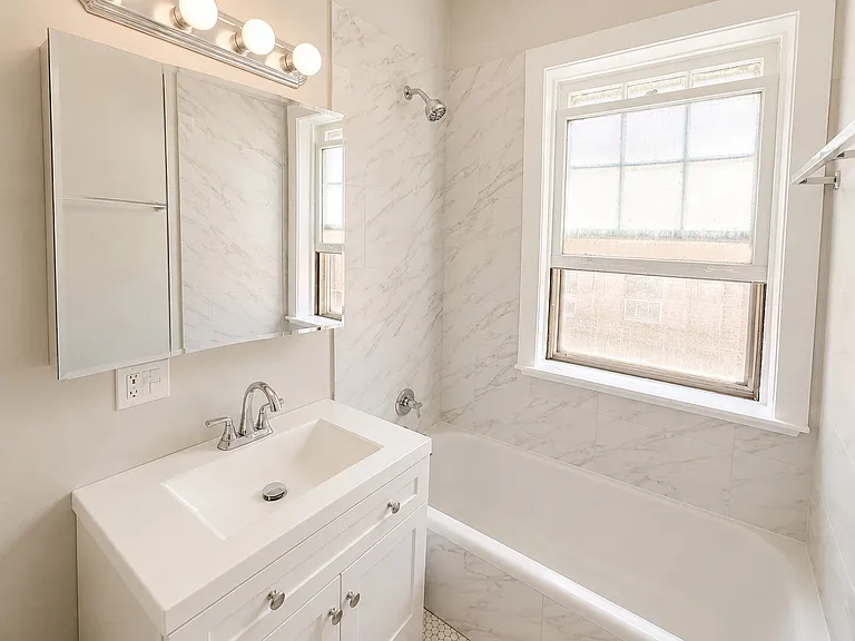 739 Hinman Ave #1W — Photo 5