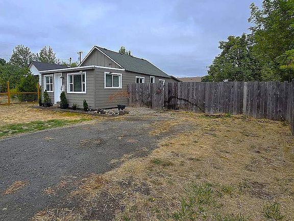 2nd image of 1875 W 18th Ave
