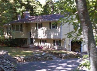 29 Holmes Rd, East Lyme, CT 06333