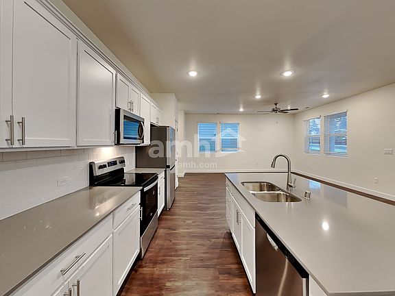 4th image of 4718 87th Ave NE