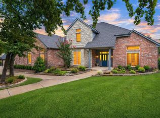 1412 Hunters Creek Rd, Edmond, OK 73003