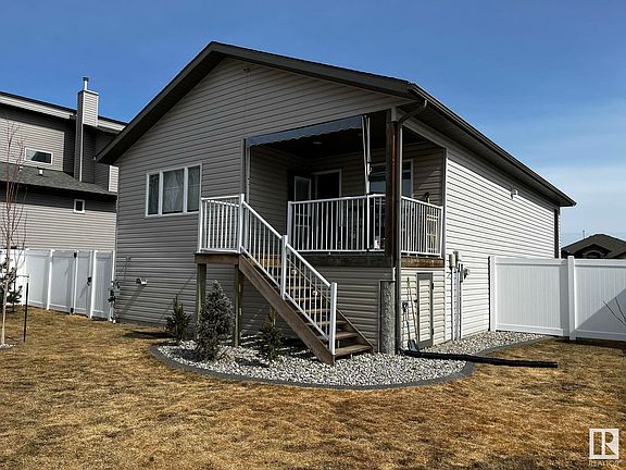 4th image of 4230 46th St