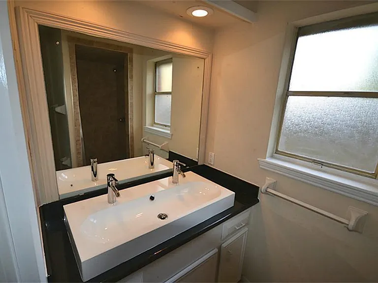 11211 Ash Creek Dr — Photo 17