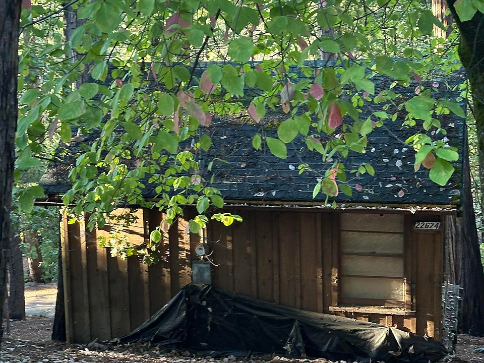 1st image of 22624 Tamarack Dr