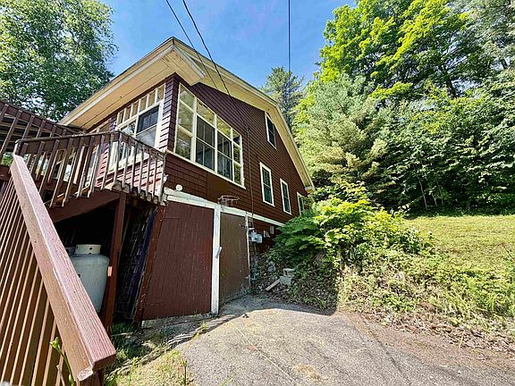 3rd image of 263 Cedar Pond Drive